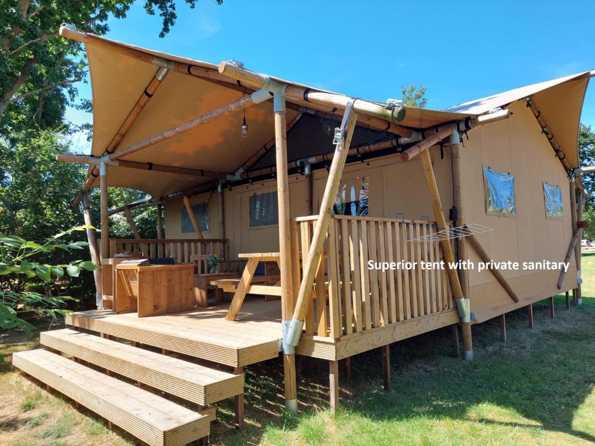 Hotel Glamping Essenhof à Aagtekerke Extérieur photo